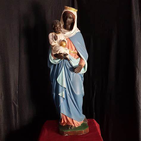 Madonna and Child_African standing with Christ blessing and globe