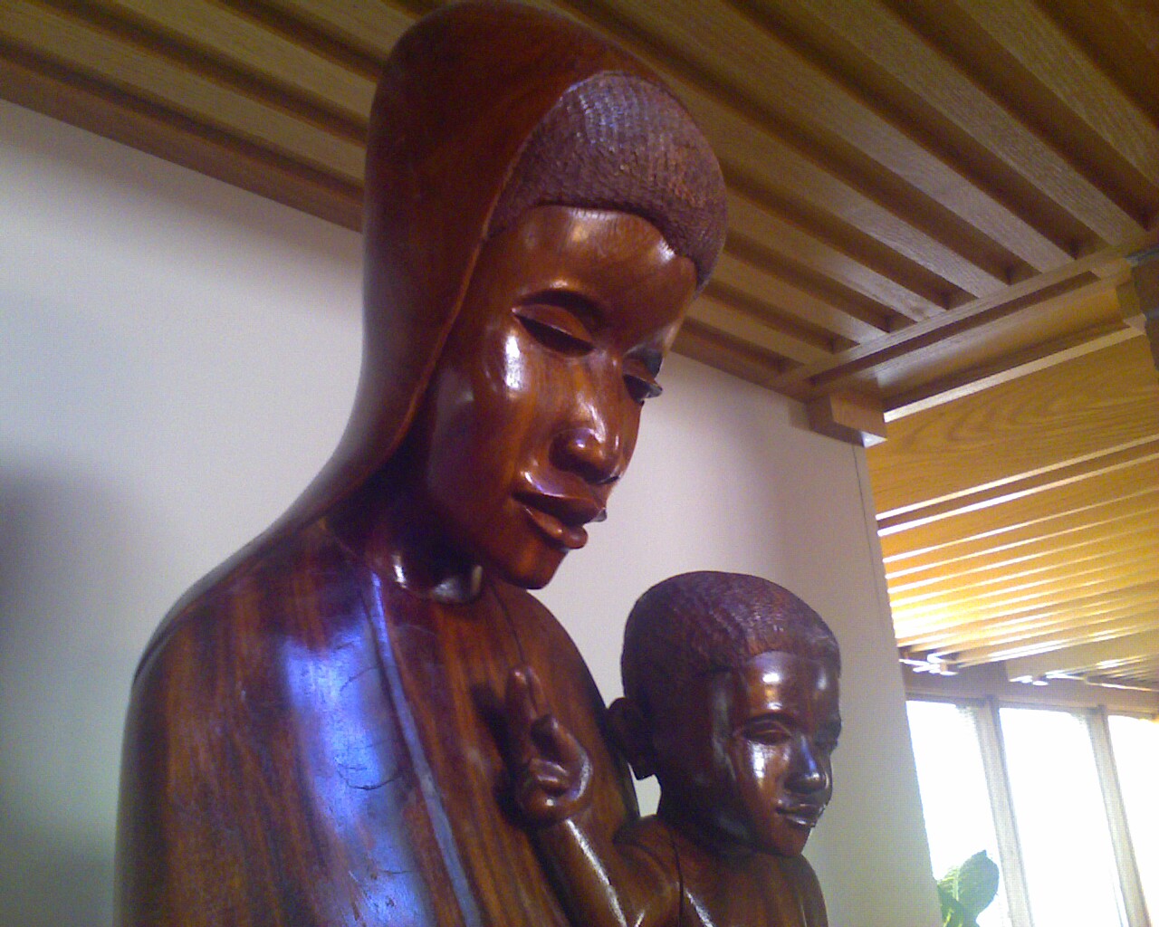 Madonna and Child_African_Large wooden statue