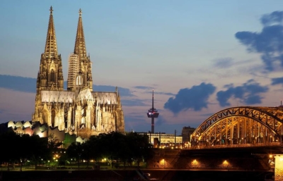 1024px-Cologne_Cathedral_and_the_Hohenzollern_Bridge