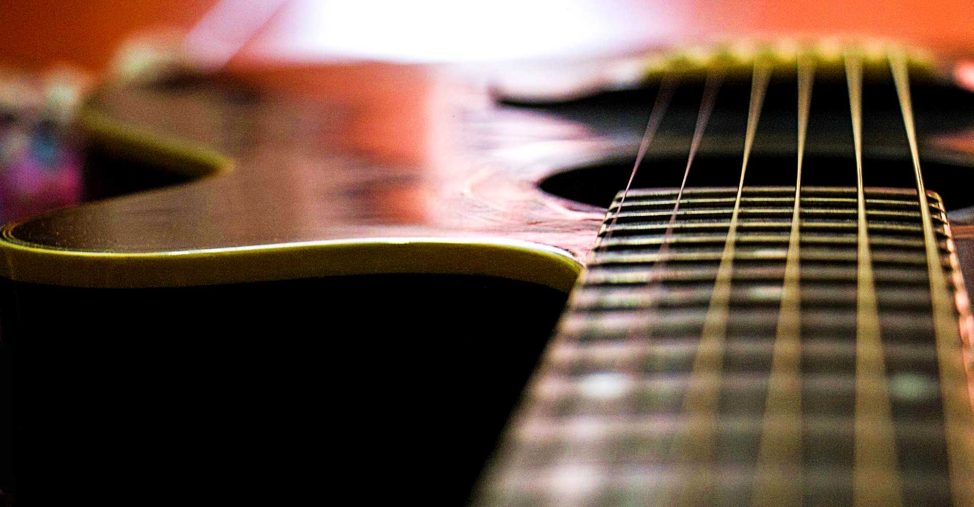 closeup picture of guitar
