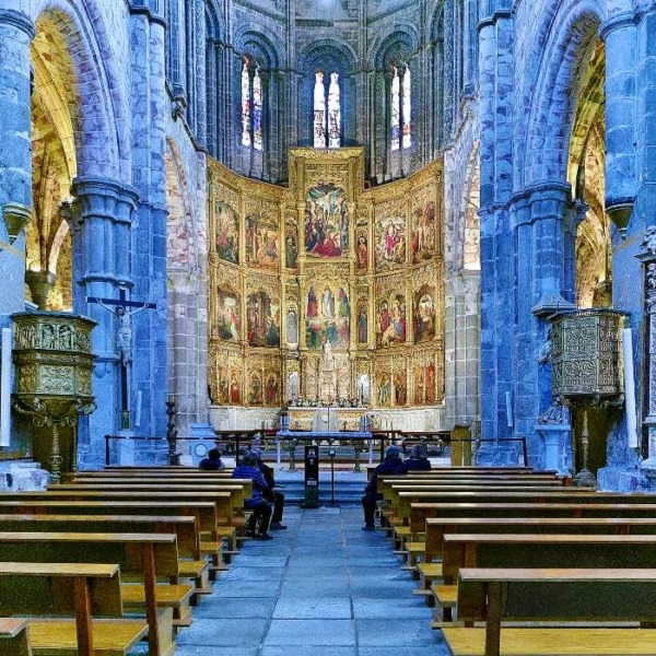 Modern Reredos The Reredos is a Rare Beauty of Our Faith – Sacred Windows