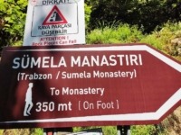 sign pointing out footpath to Sumela Monastery