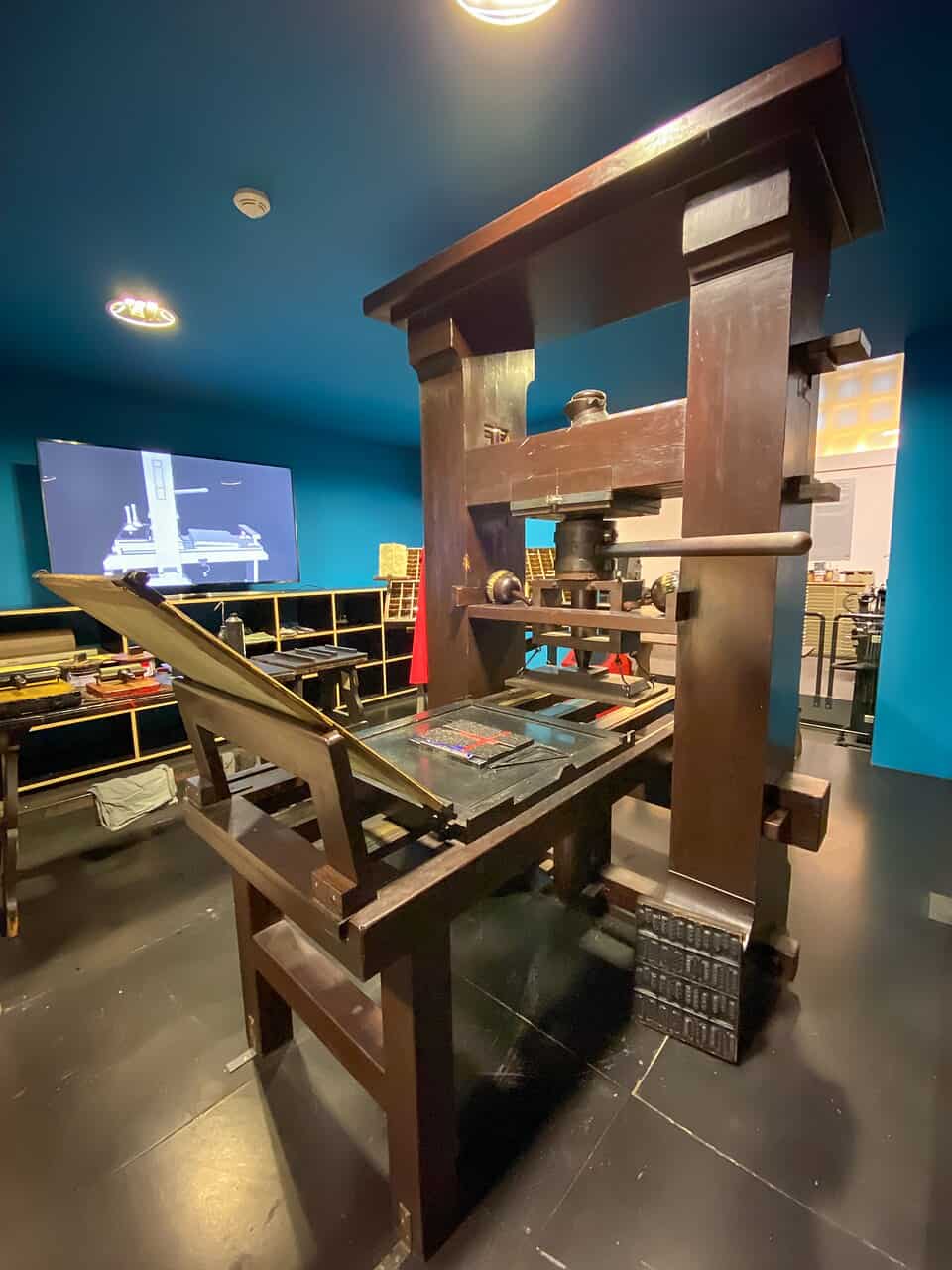 Gutenberg’s_printing_press_Gutenberg_Museum