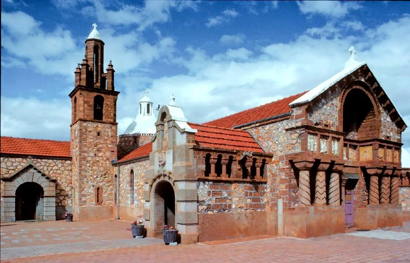 The_Church,_front_OPT